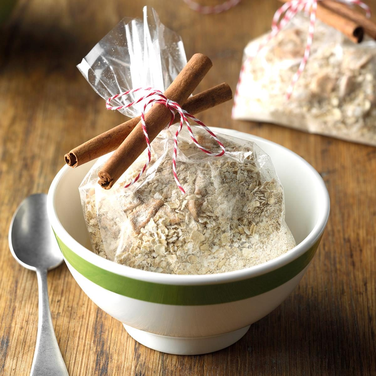 Apple-Cinnamon Oatmeal Mix