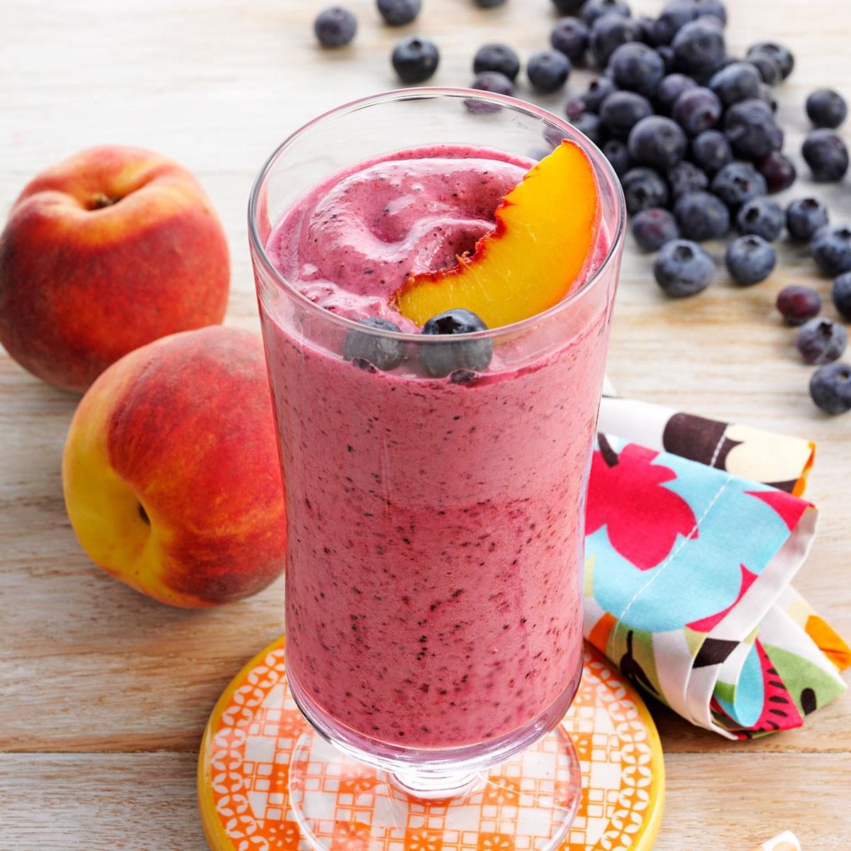 Blueberry fruit smoothie