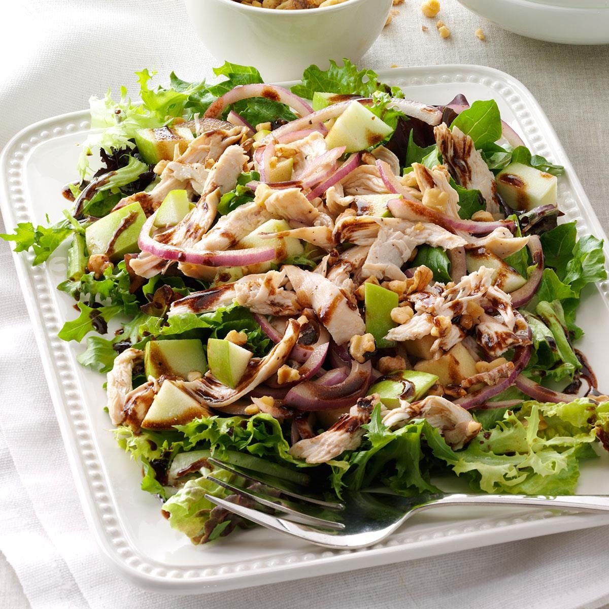 Chicken & Apple Salad with Greens Chicken & Apple Salad with Greens