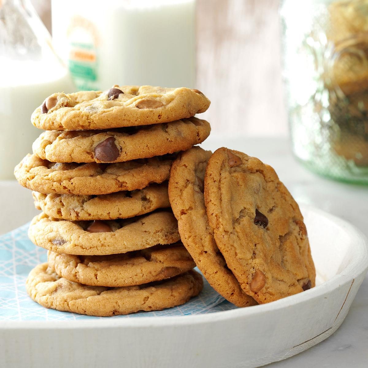 Chippy Peanut Butter Cookies Chippy Peanut Butter Cookies
