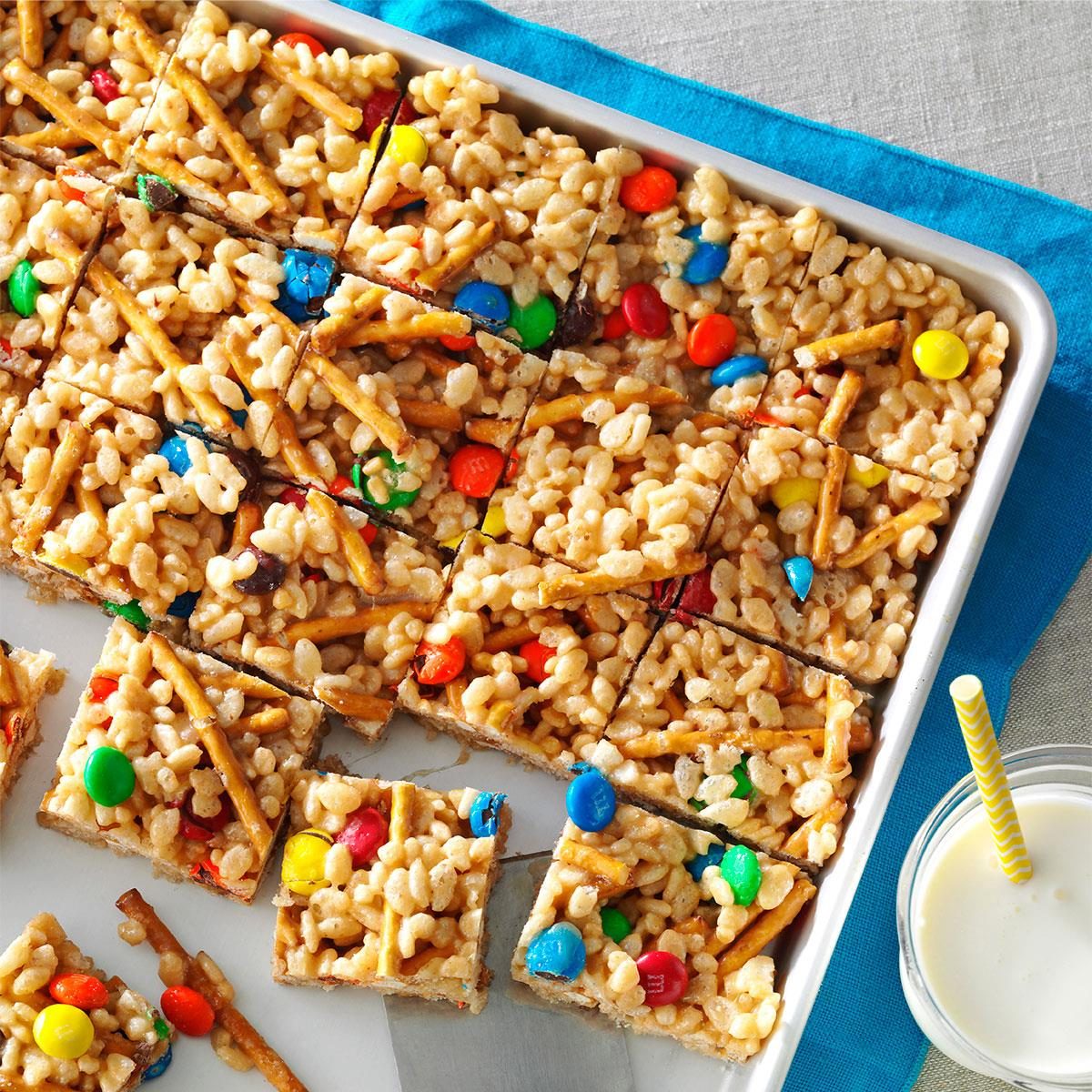 Crispy Pretzel Bars Crispy Pretzel Bars