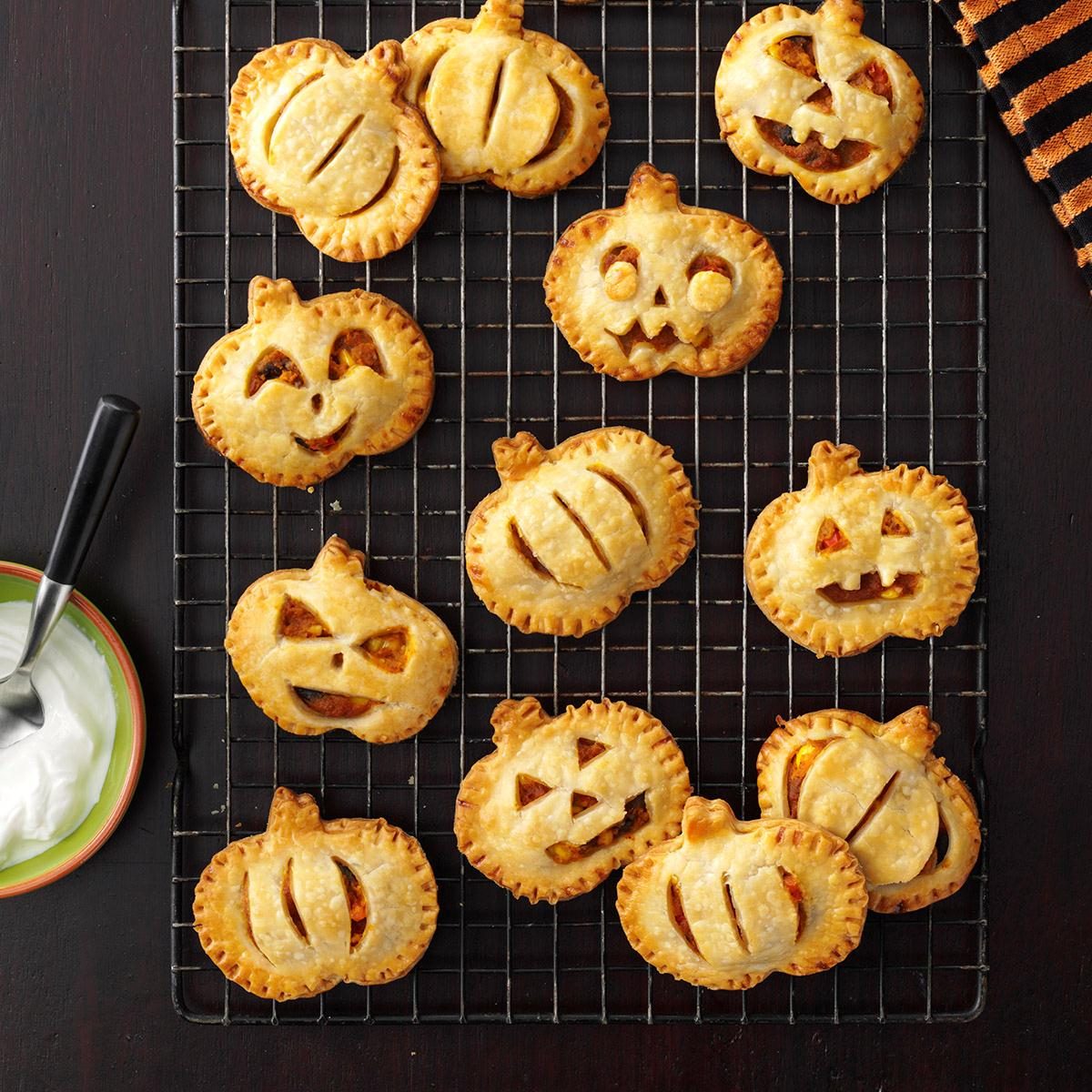 Jack-o’-Lantern Empanadas