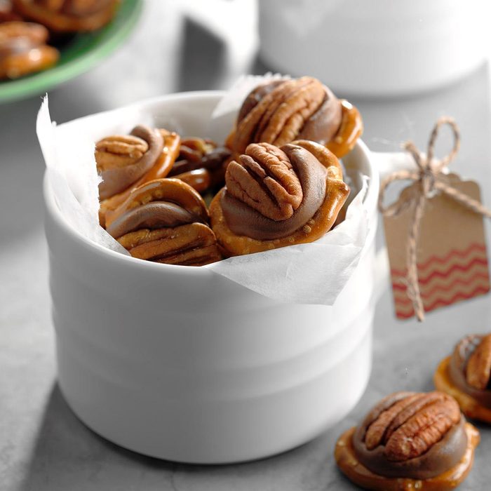 Pecan Caramel Candies Pecan Caramel Candies