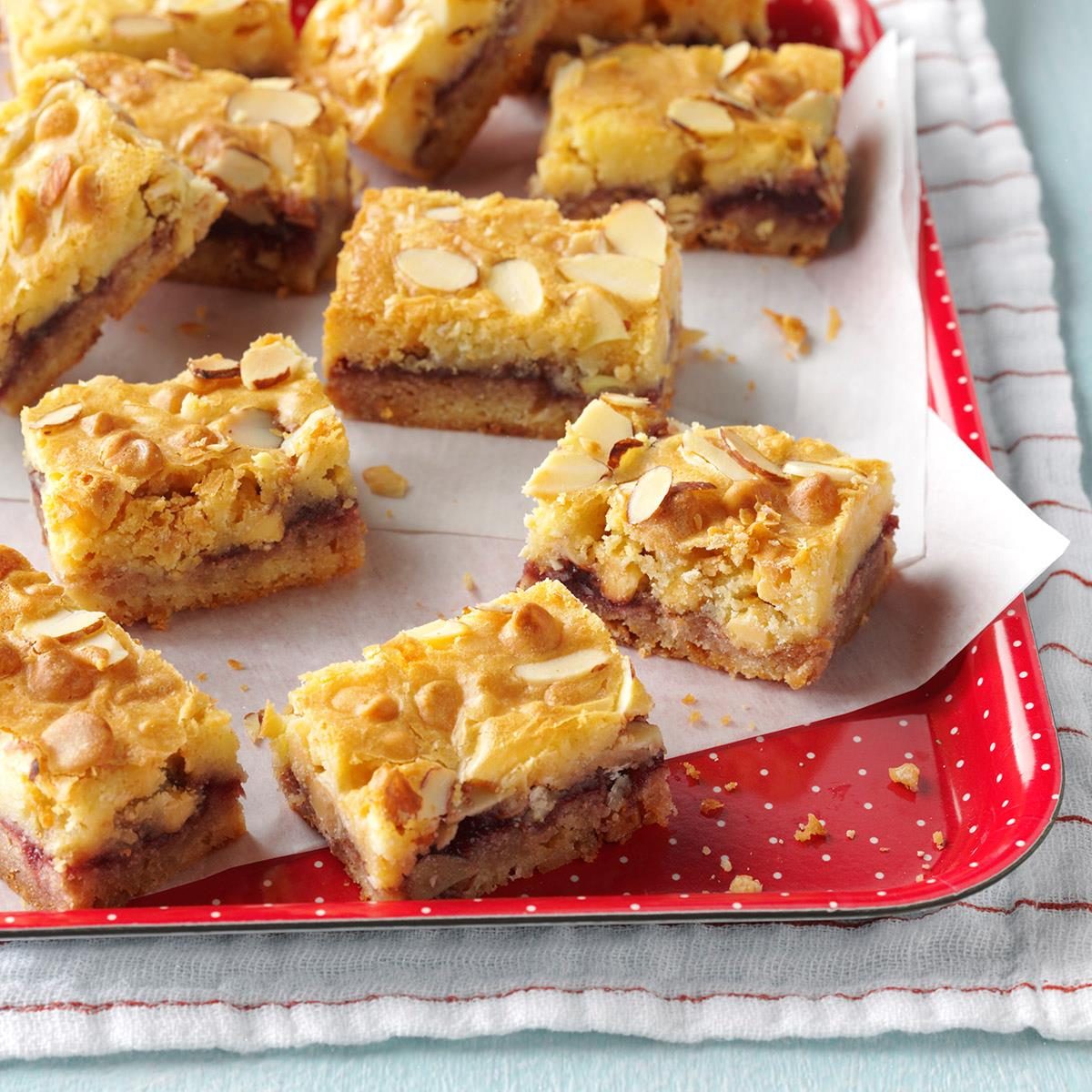 Raspberry White Chocolate Bars Raspberry White Chocolate Bars