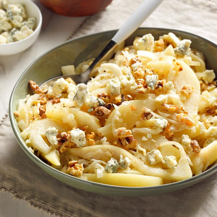 Warm Cabbage, Fennel and Pear Salad Warm Cabbage, Fennel and Pear Salad