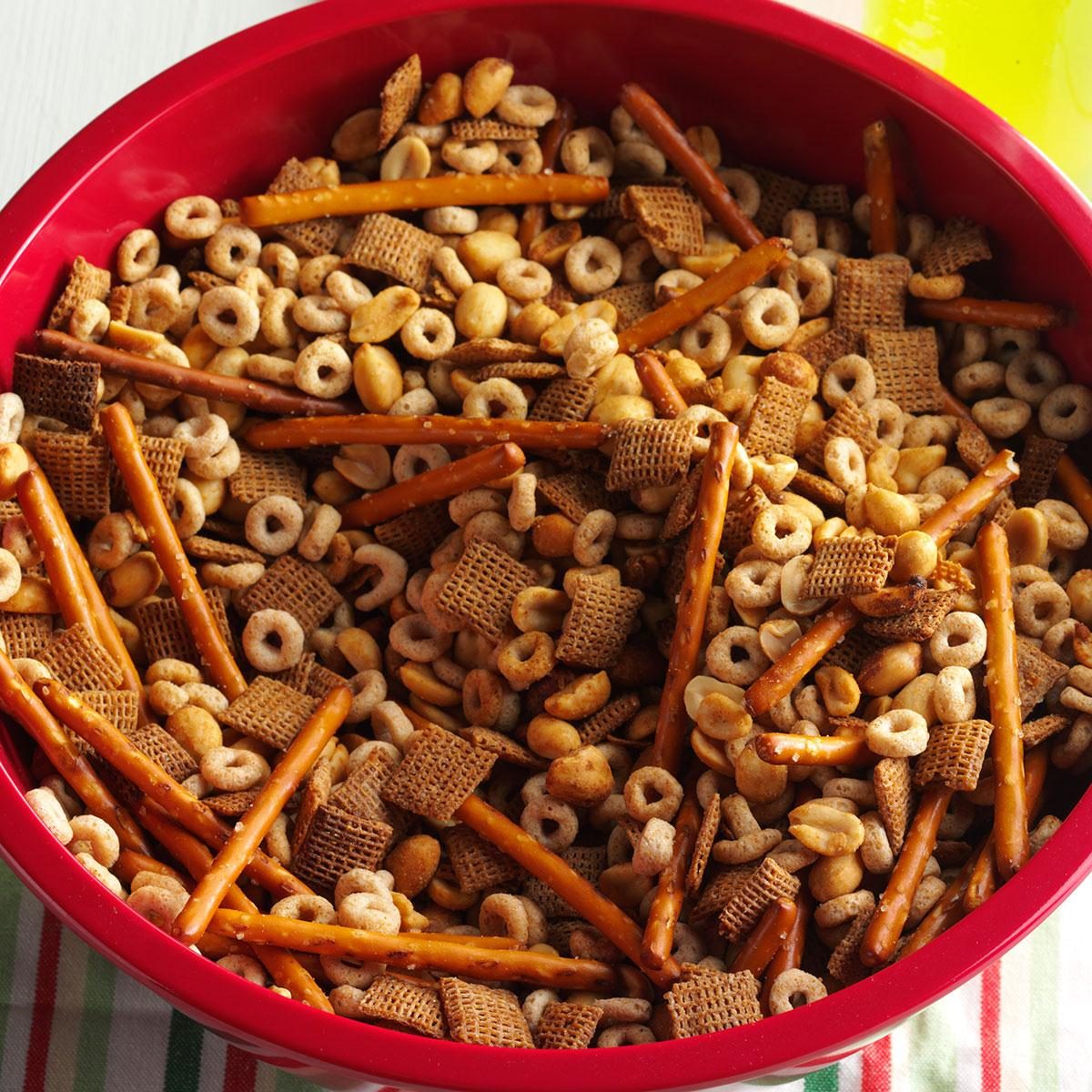 Slow Cooker Party Mix Slow Cooker Party Mix