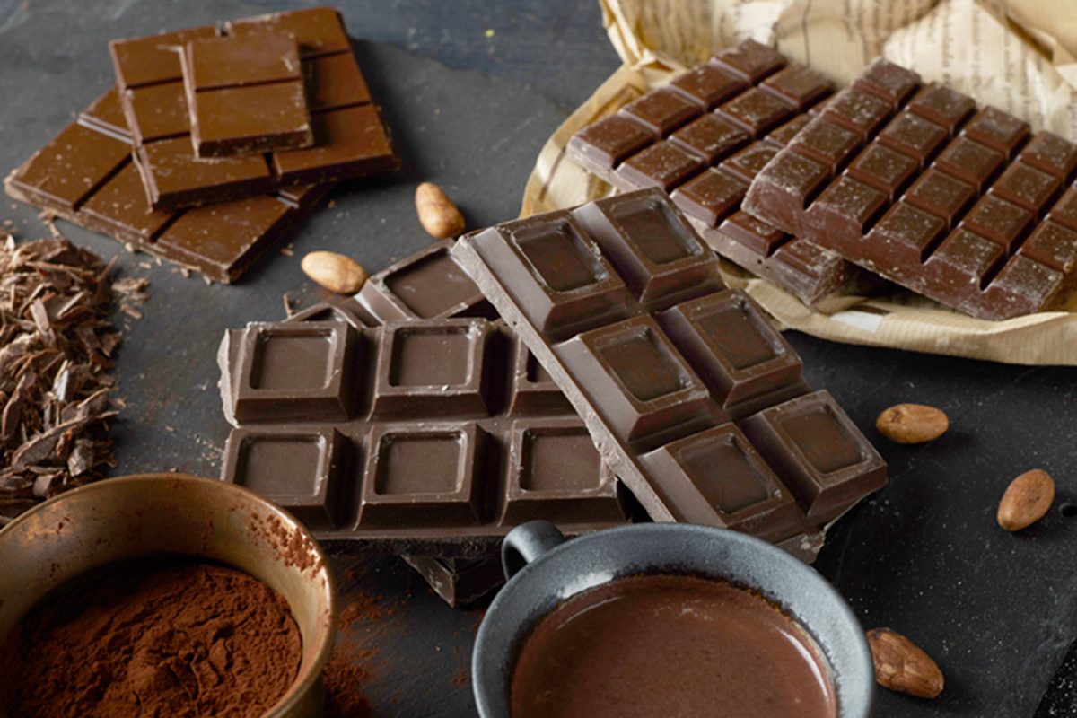 Dark chocolate bars; Shutterstock ID 357987926; Job (TFH, TOH, RD, BNB, CWM, CM): Taste of Home