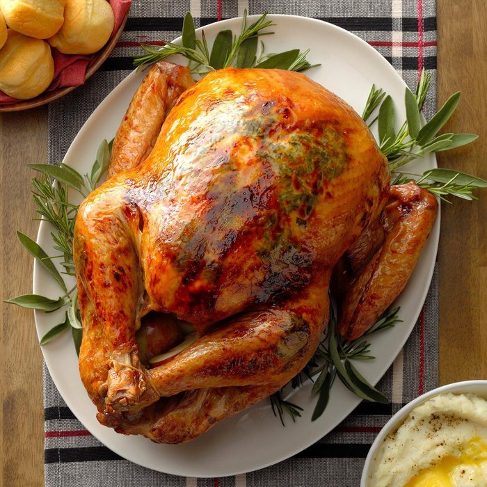 Apple Herb Roasted Turkey Exps Thca19 38356 B01 31 6b 13