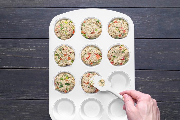 Baked Salmon Patties Thvs23 46358 Mr 11 14 23 Bakedsalmoncakes 3 Ssedit