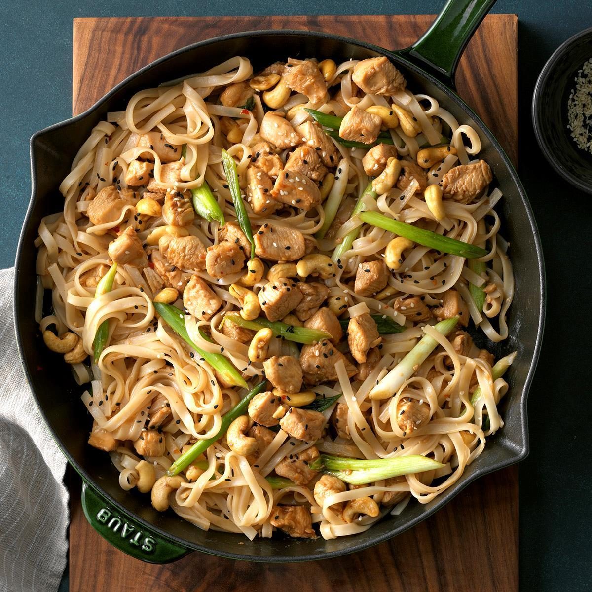 Cashew Chicken with Noodles Cashew Chicken with Noodles