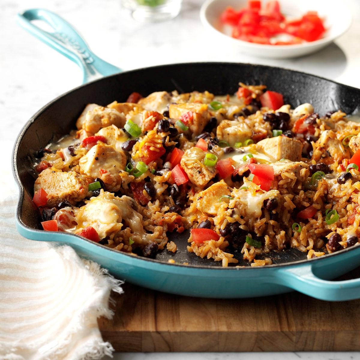 Chicken Burrito Skillet Exps Hc16 194777 C07 01 3b 3