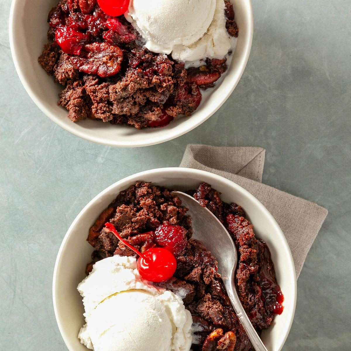 Chocolate Covered Cherry Dump Cake Exps Ft24 200180 St 0618 6