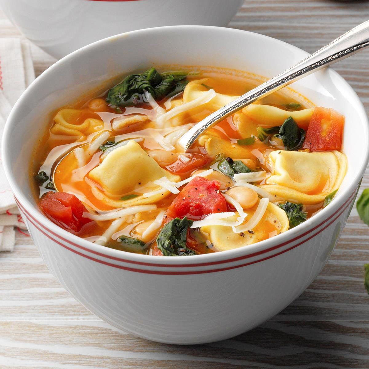 Christmas Tortellini Spinach Soup