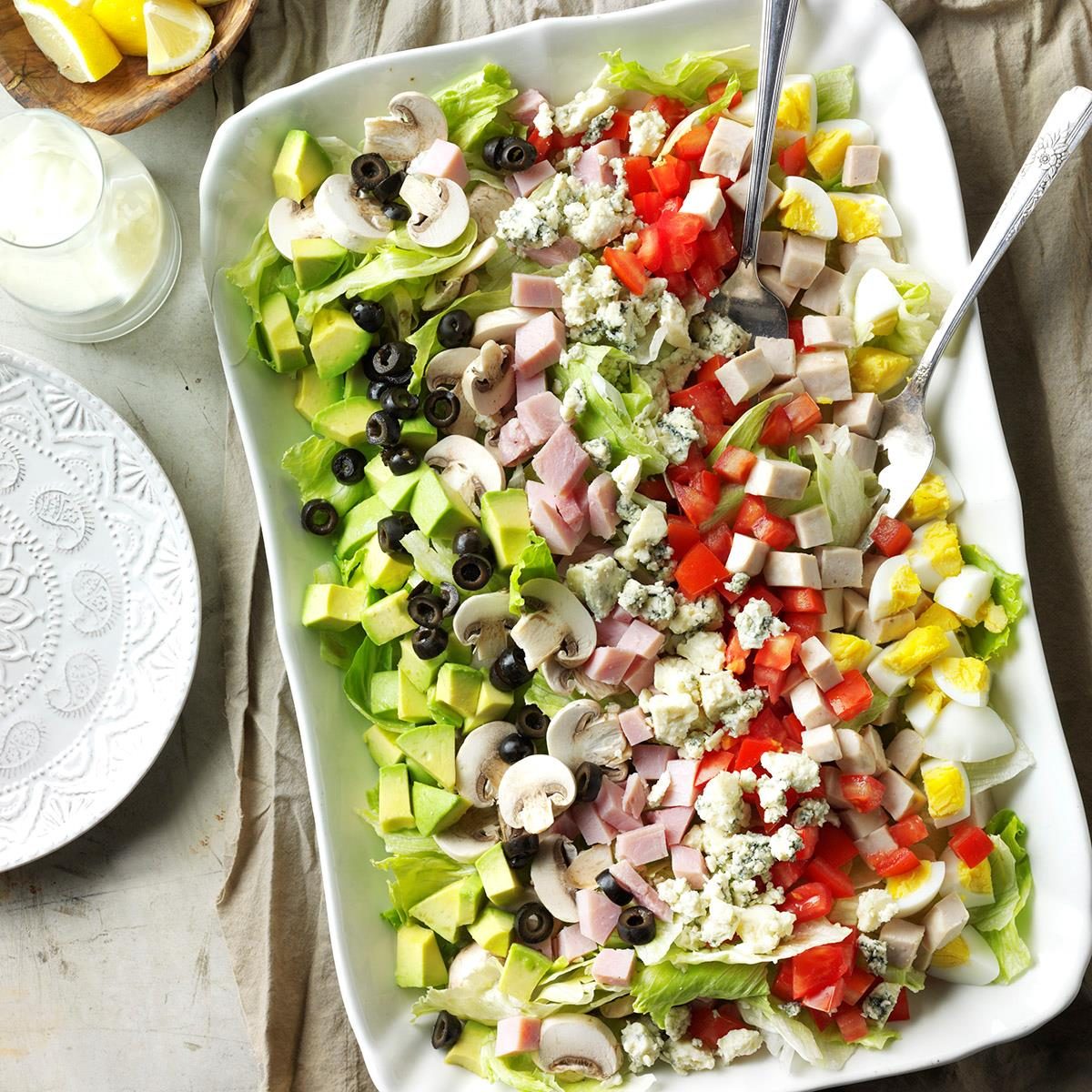 Classic Cobb Salad Exps Thfm17 4728 D09 27 4b 2