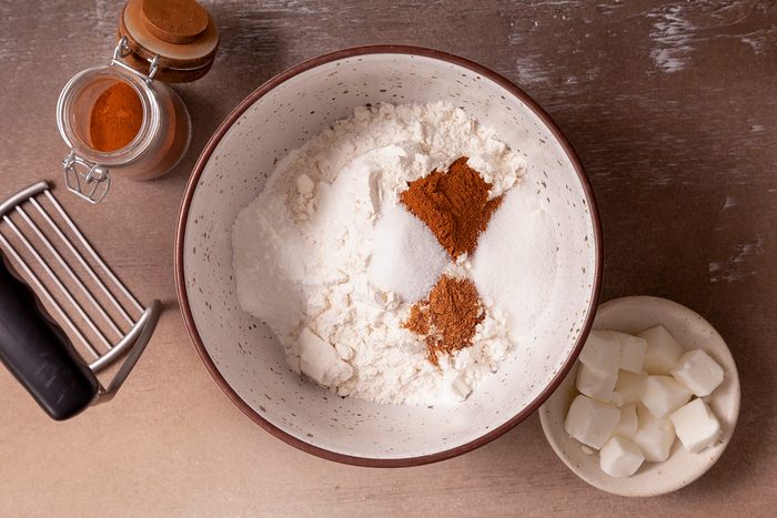 Combine The Dry Ingredients Ft23 77981 St 1006 1 Ss Edit