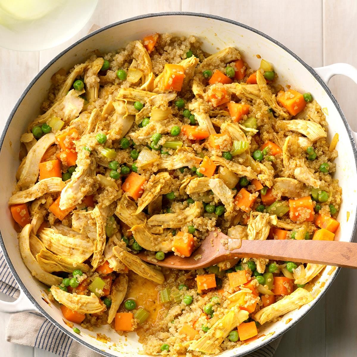 Curried Chicken Skillet Exps Sddj18 205196 D08 09 3b 17