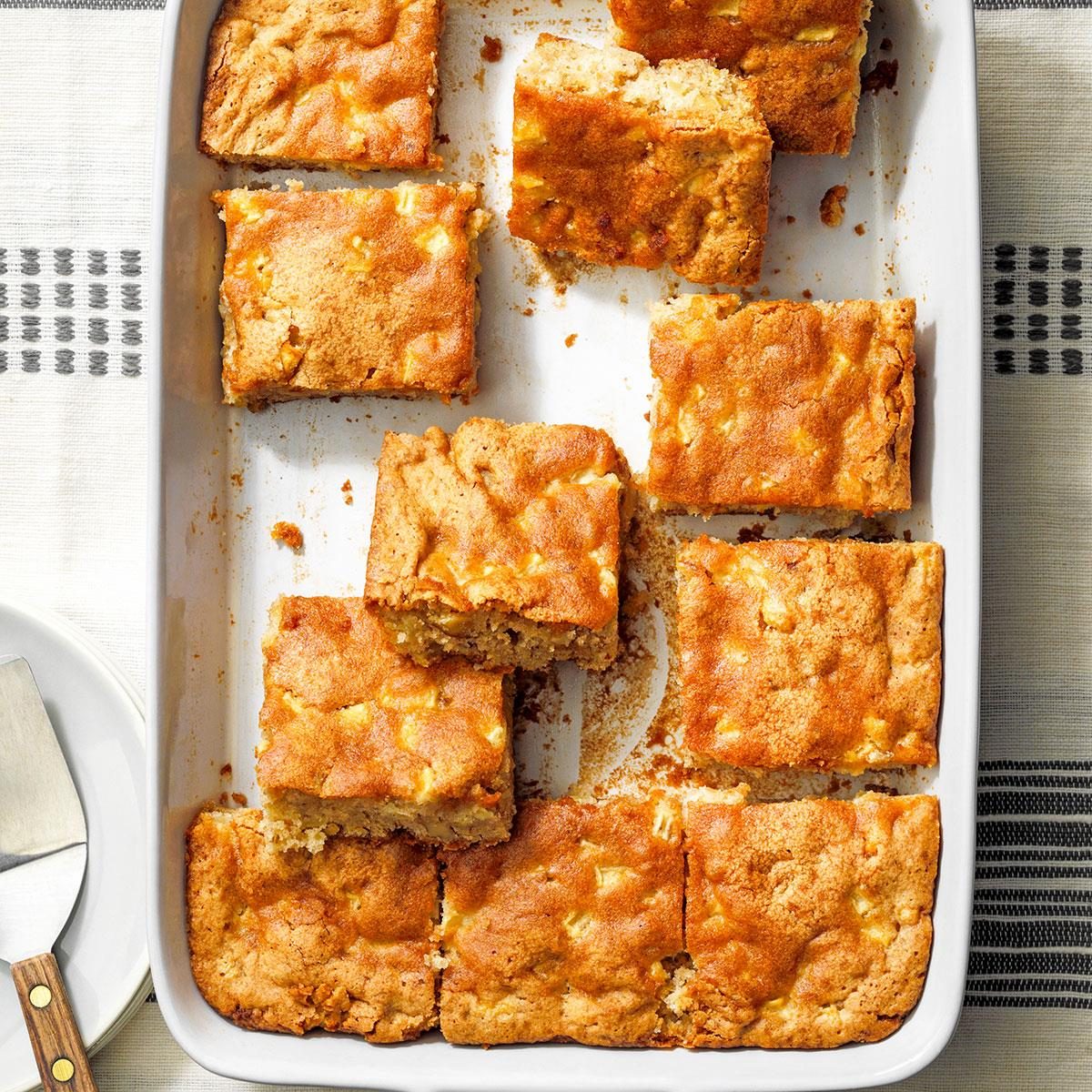 Easy Apple Cake