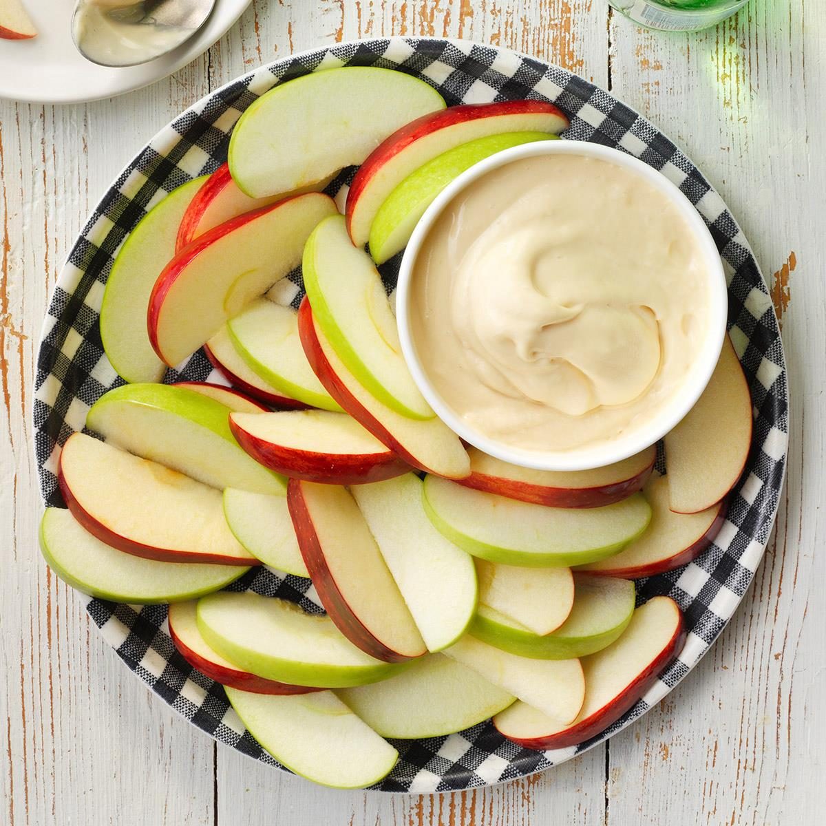 Fluffy Caramel Apple Dip Exps Hca21 40278 B04 08 9b 4