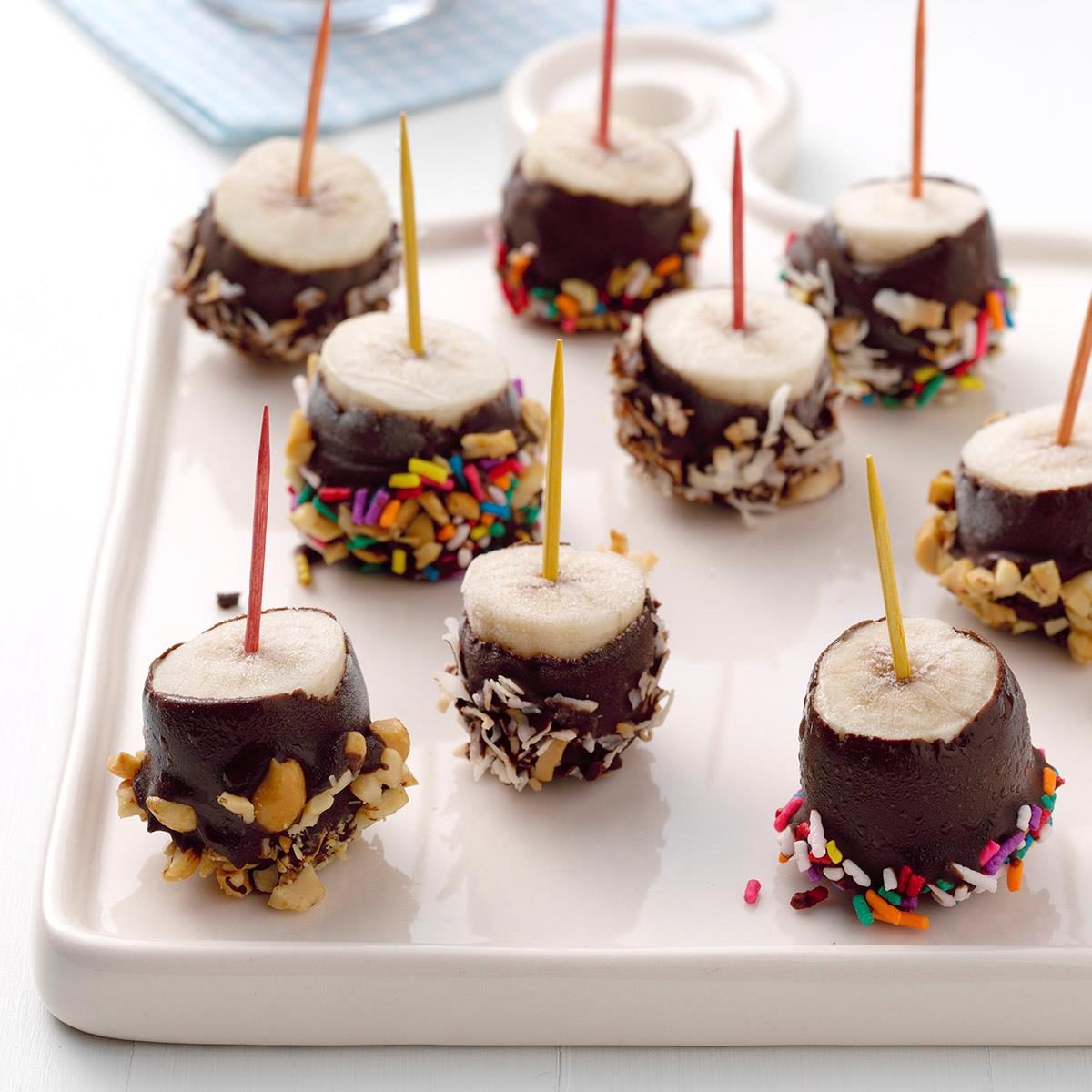Frozen Chocolate Monkey Treats Exps Sscbz18 176690 B09 27 1b 4
