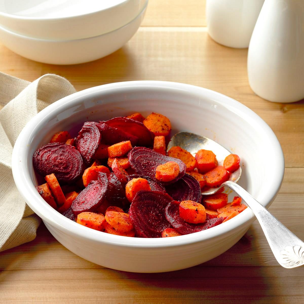 Ginger Beets And Carrots Exps Thfm18 188279 B09 14 3b 18