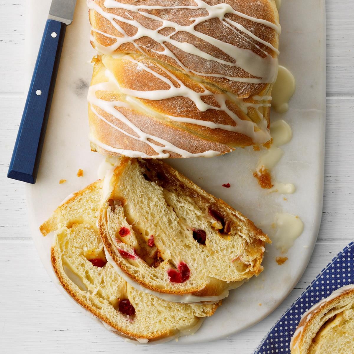 Glazed Cranberry Swirl Loaf Exps Tohca20 39357 E02 26 7b 3