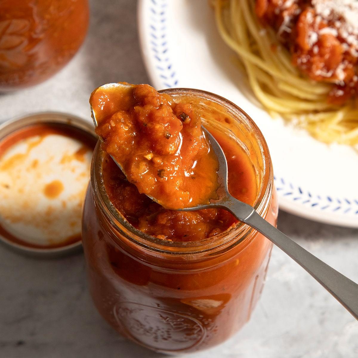 Homemade Canned Spaghetti Sauce Exps Ft24 49558 St 0405 3