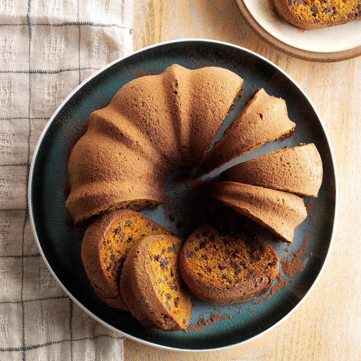 Hot Chocolate Pumpkin Cake Exps Sdon16 196389 C06 02 2b 1