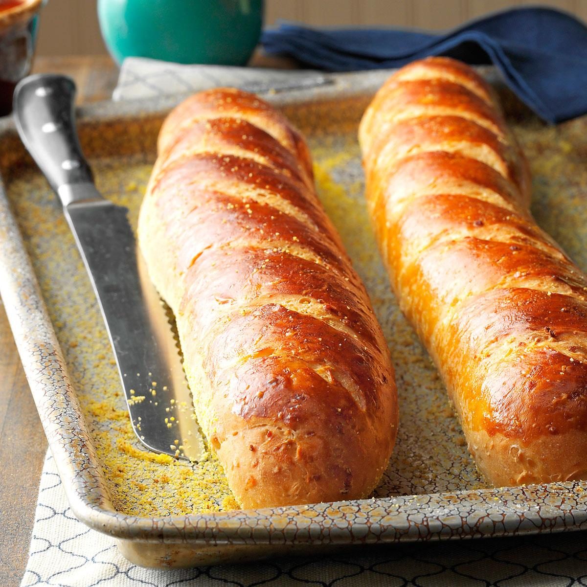 Onion French Bread Loaves Exps32503 Fm143298b03 06 1bc Rms 8