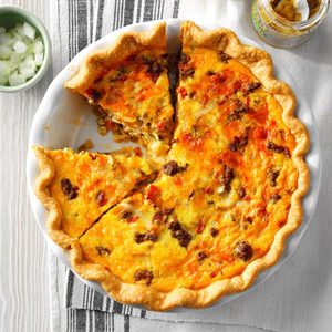 Best Cheeseburger Quiche Recipe in a white pie dish