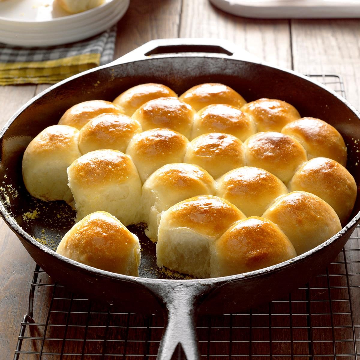 Skillet Rolls Exps Ugfbmz17 15212 B05 04 3b 1