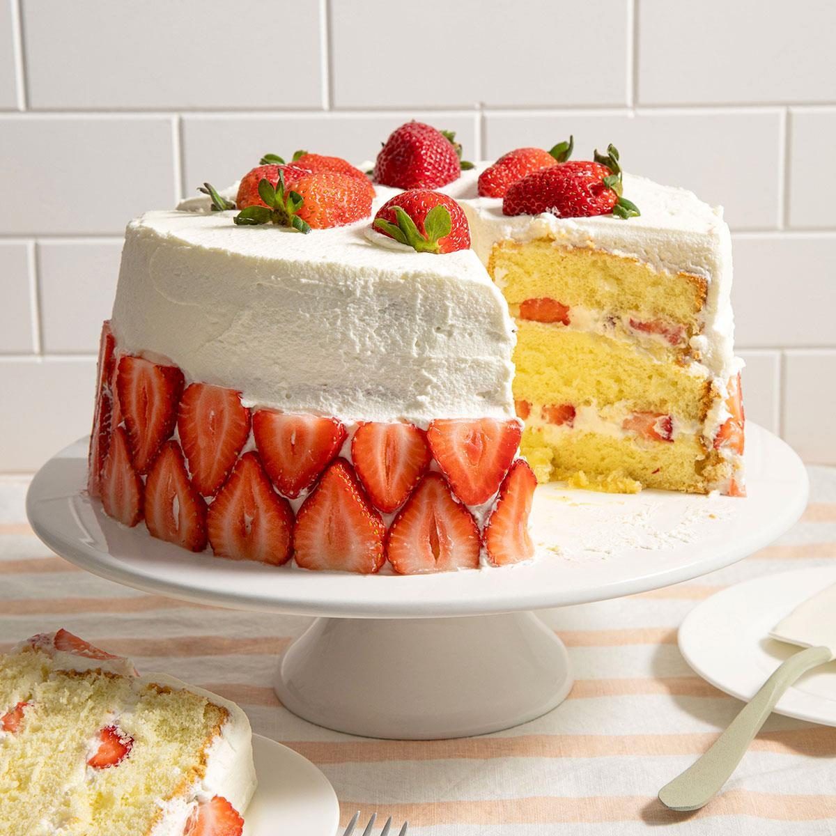Strawberry Cream Cake Exps Ft24 25490 St 0227 17 Rms