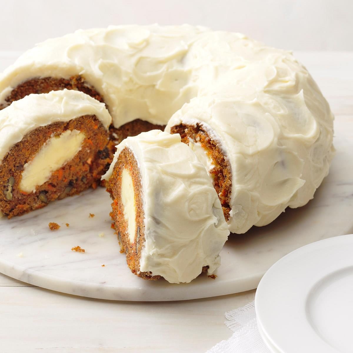 Surprise Carrot Cake Exps Fbmz18 16092 B05 09 6b 3