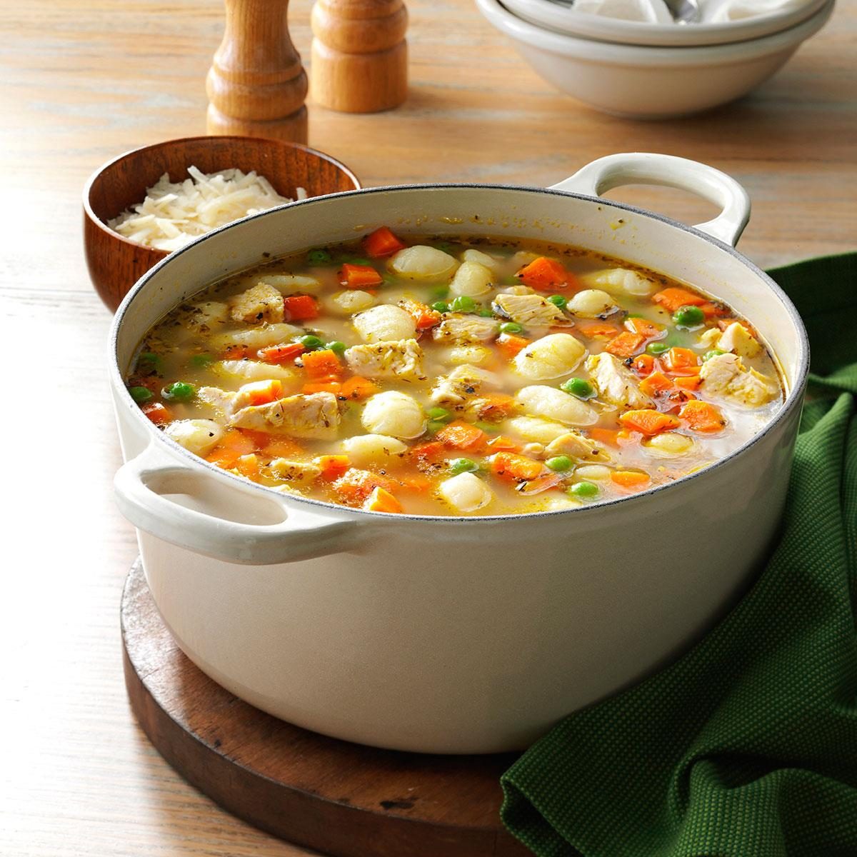 Turkey Gnocchi Soup Exps54304 Sd142780d08 20 2bc Rms 2