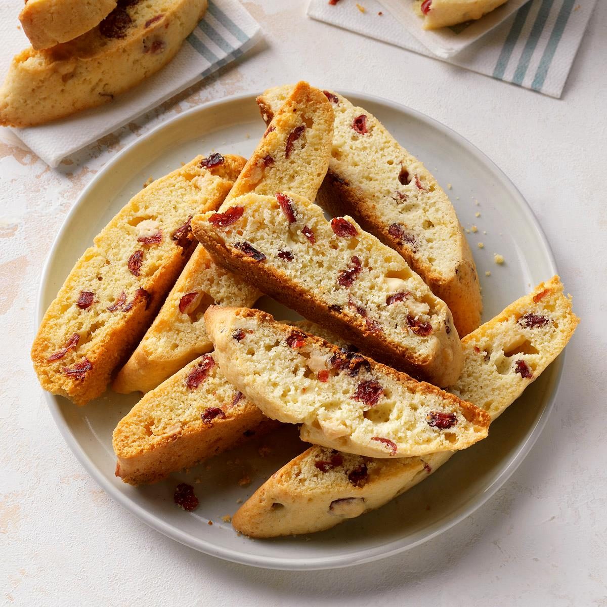 White Chocolate Cranberry Biscotti Exps Cwdj22 12824 B07 08 2b