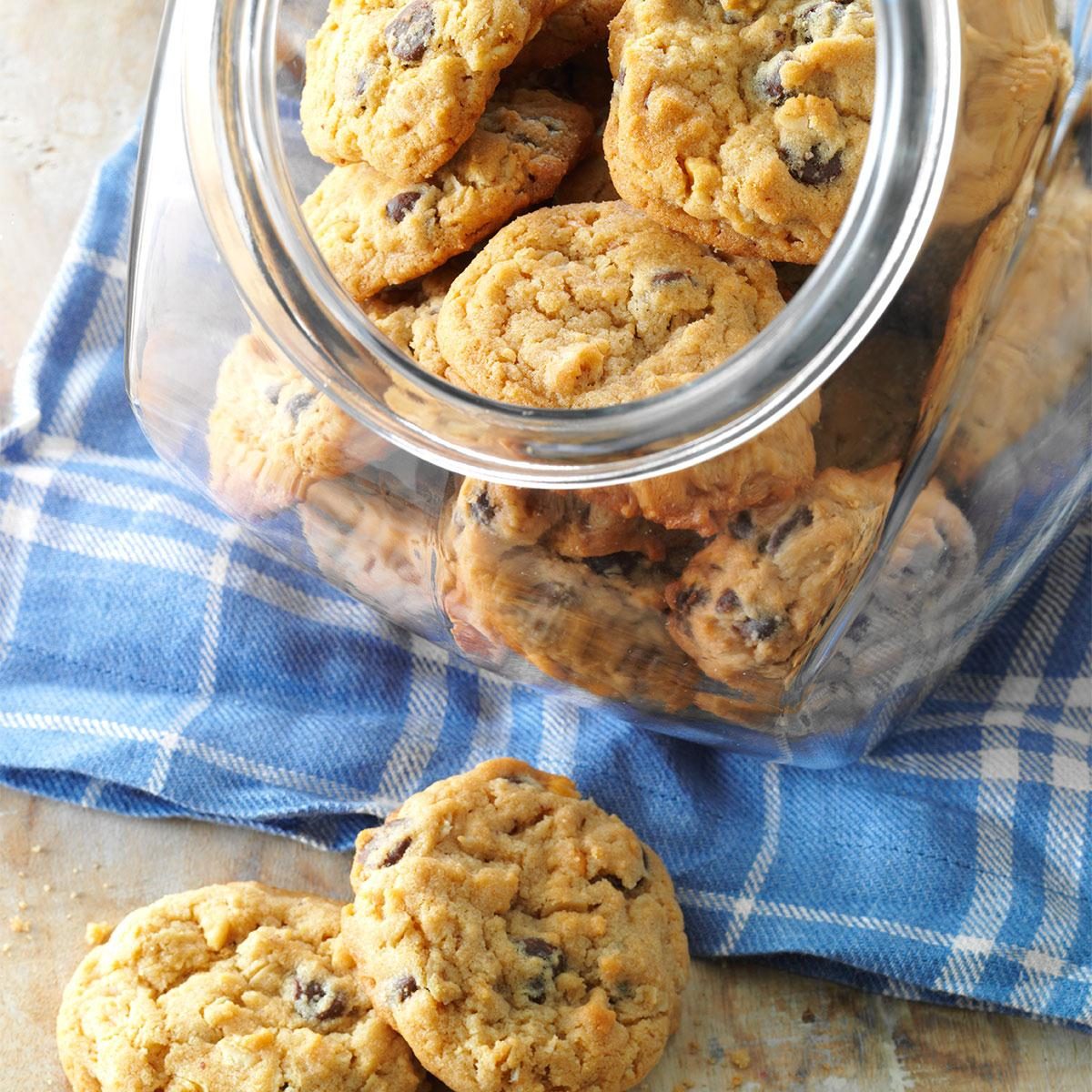 Chocolate Chip Peanut Butter Cookies