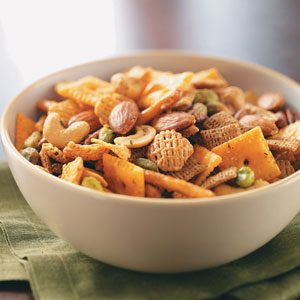 Kickin’ Snack Mix