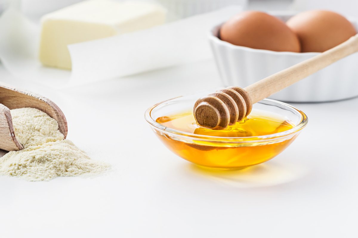 How to Substitute Honey for Sugar to Elevate Your Baking