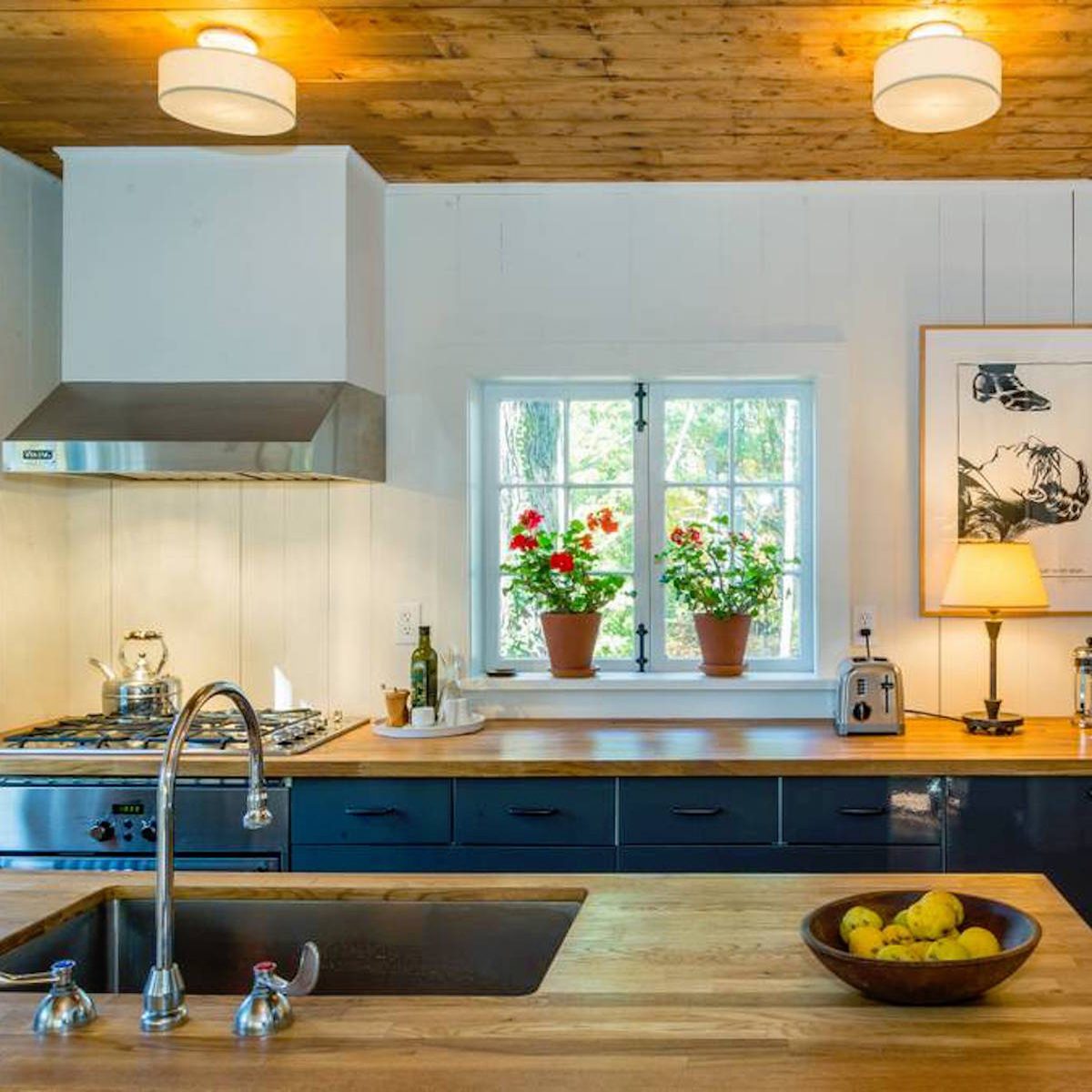 Airbnb kitchen