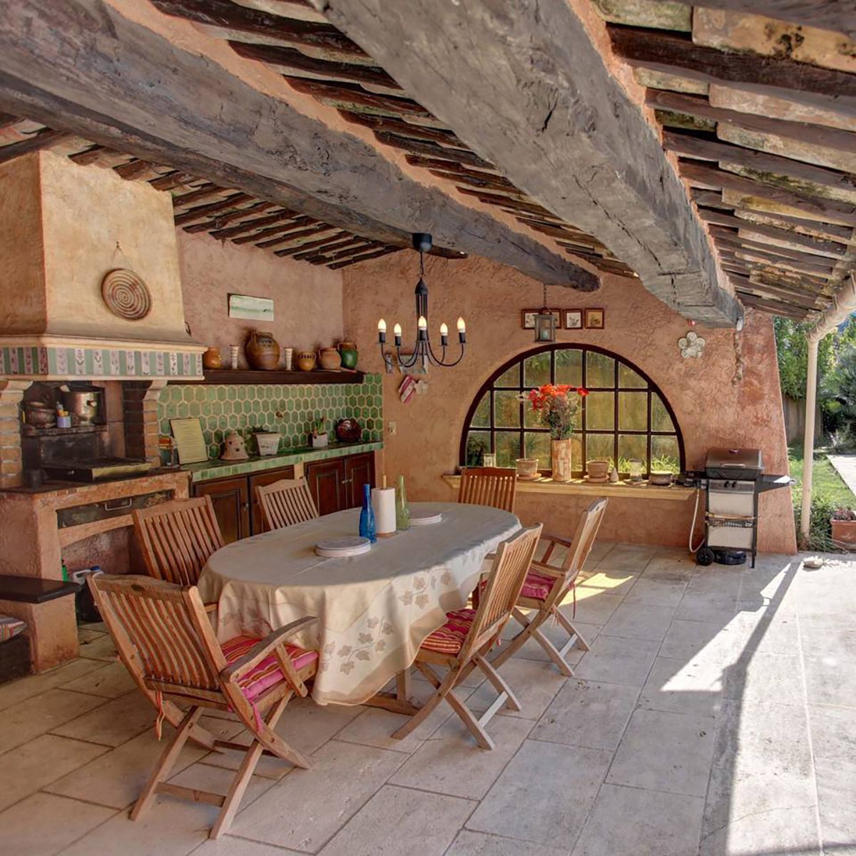 Airbnb kitchen