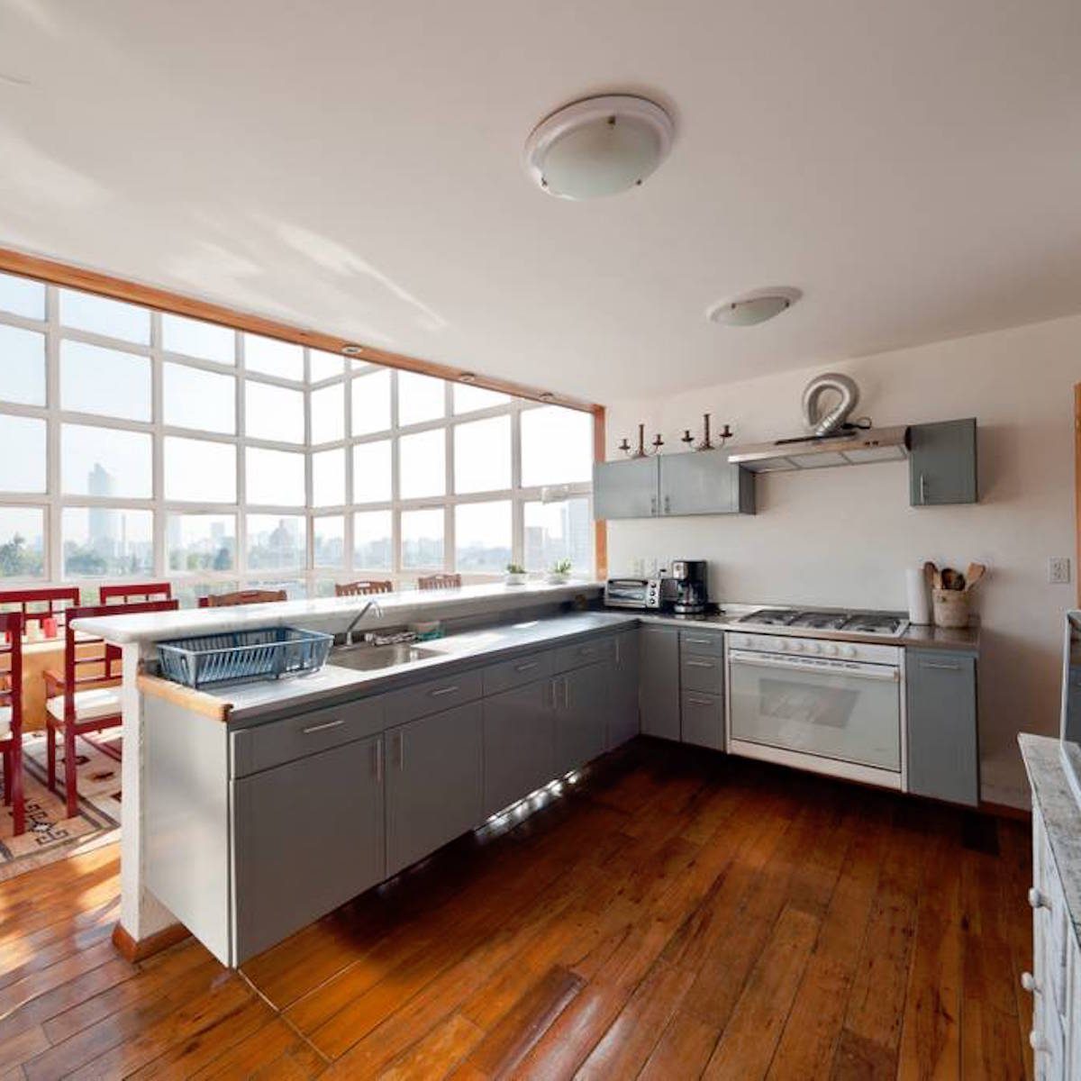 Airbnb kitchen