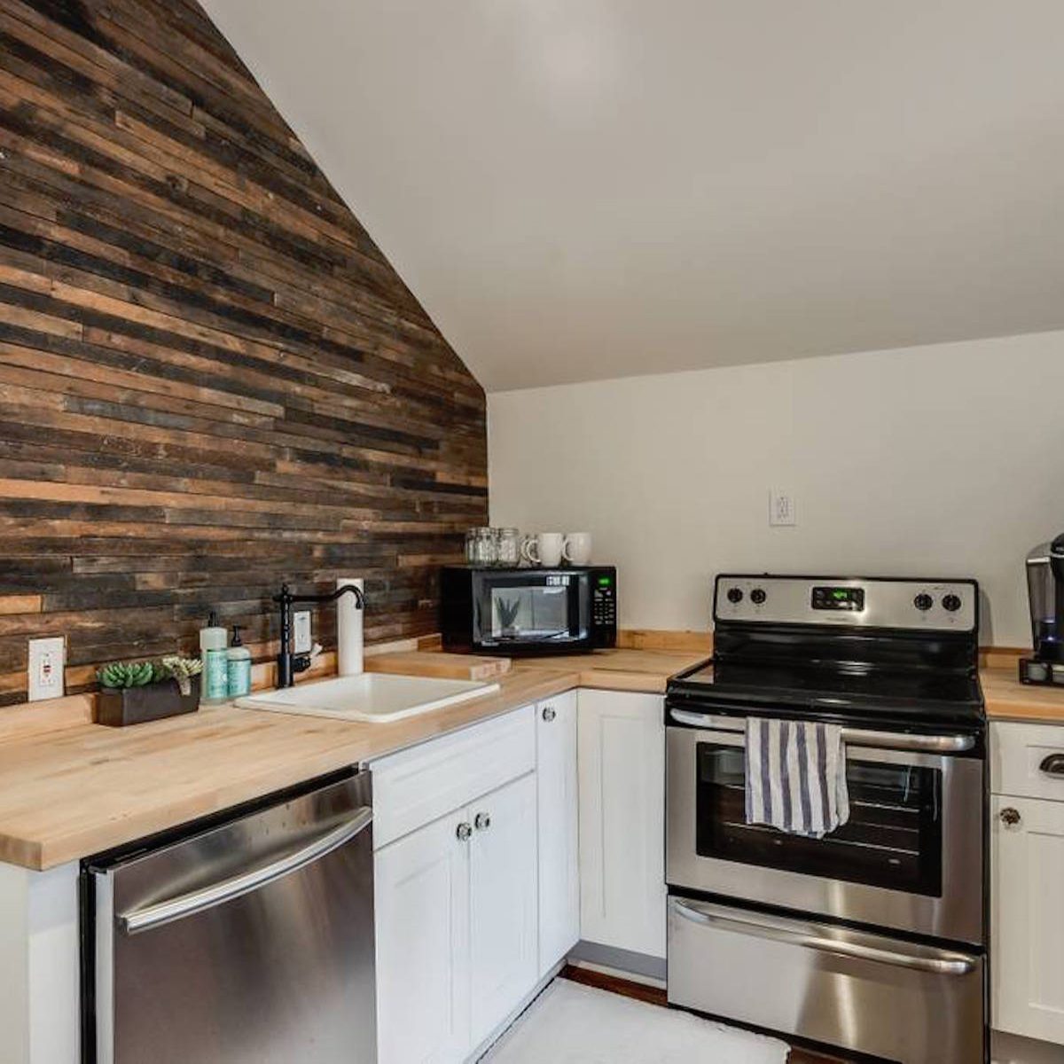 Airbnb kitchen