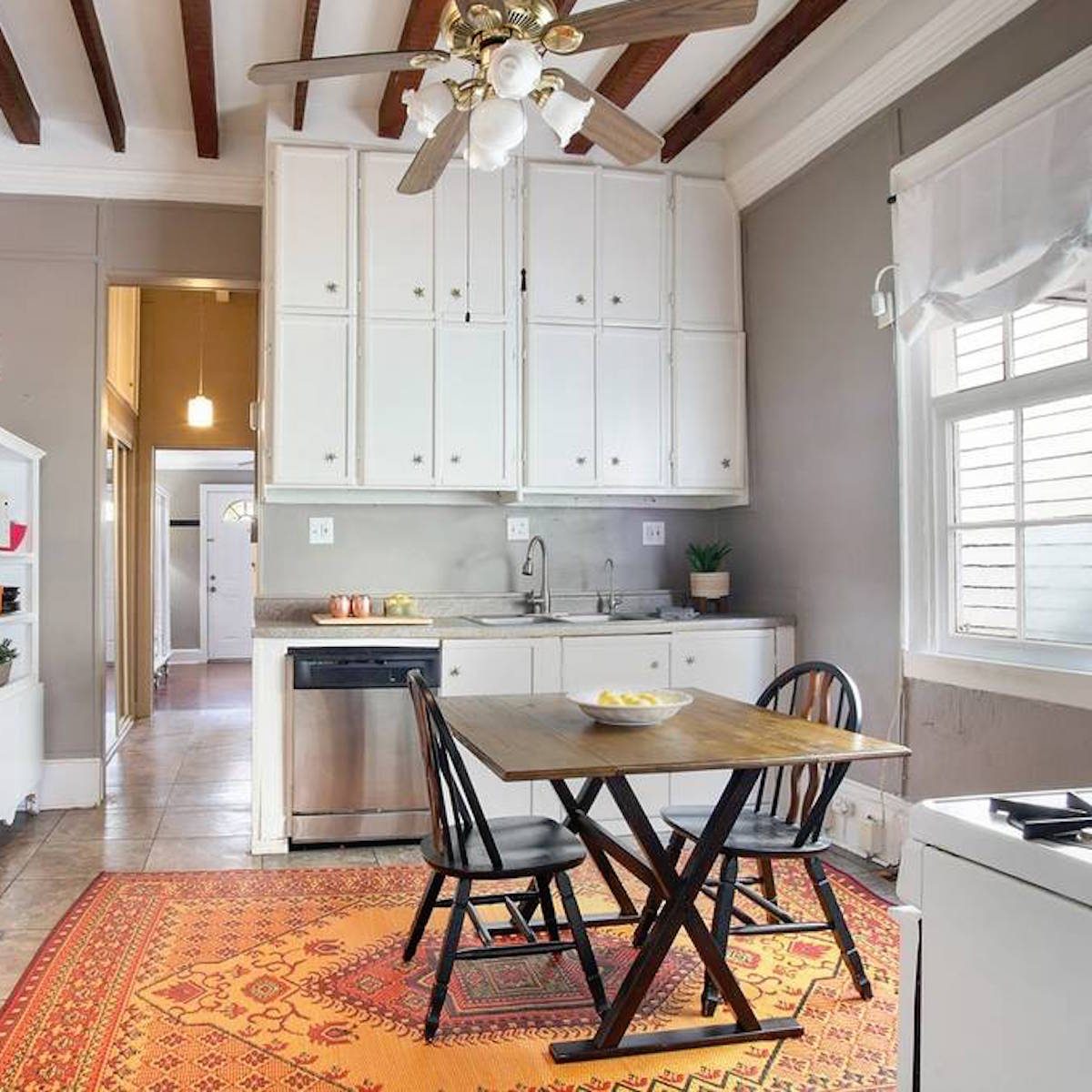 Airbnb kitchen