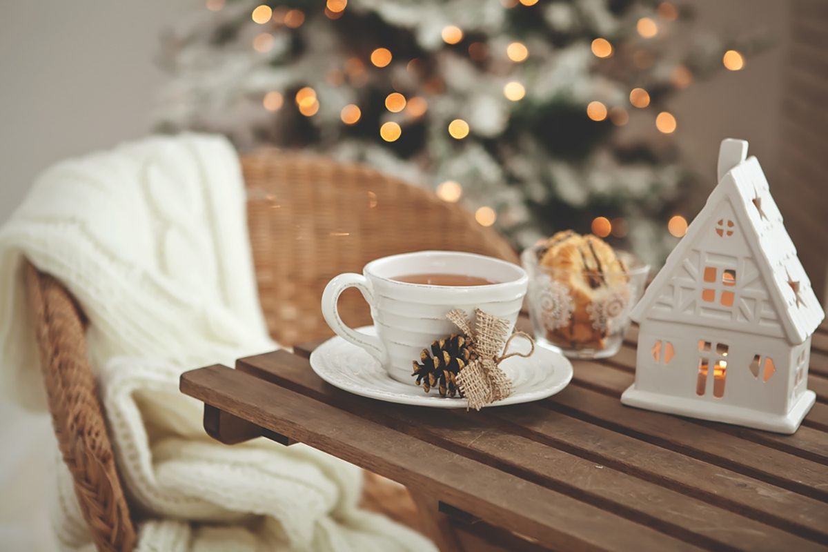 The Surprising Reason You Should Set Up Your Holiday Decorations Early