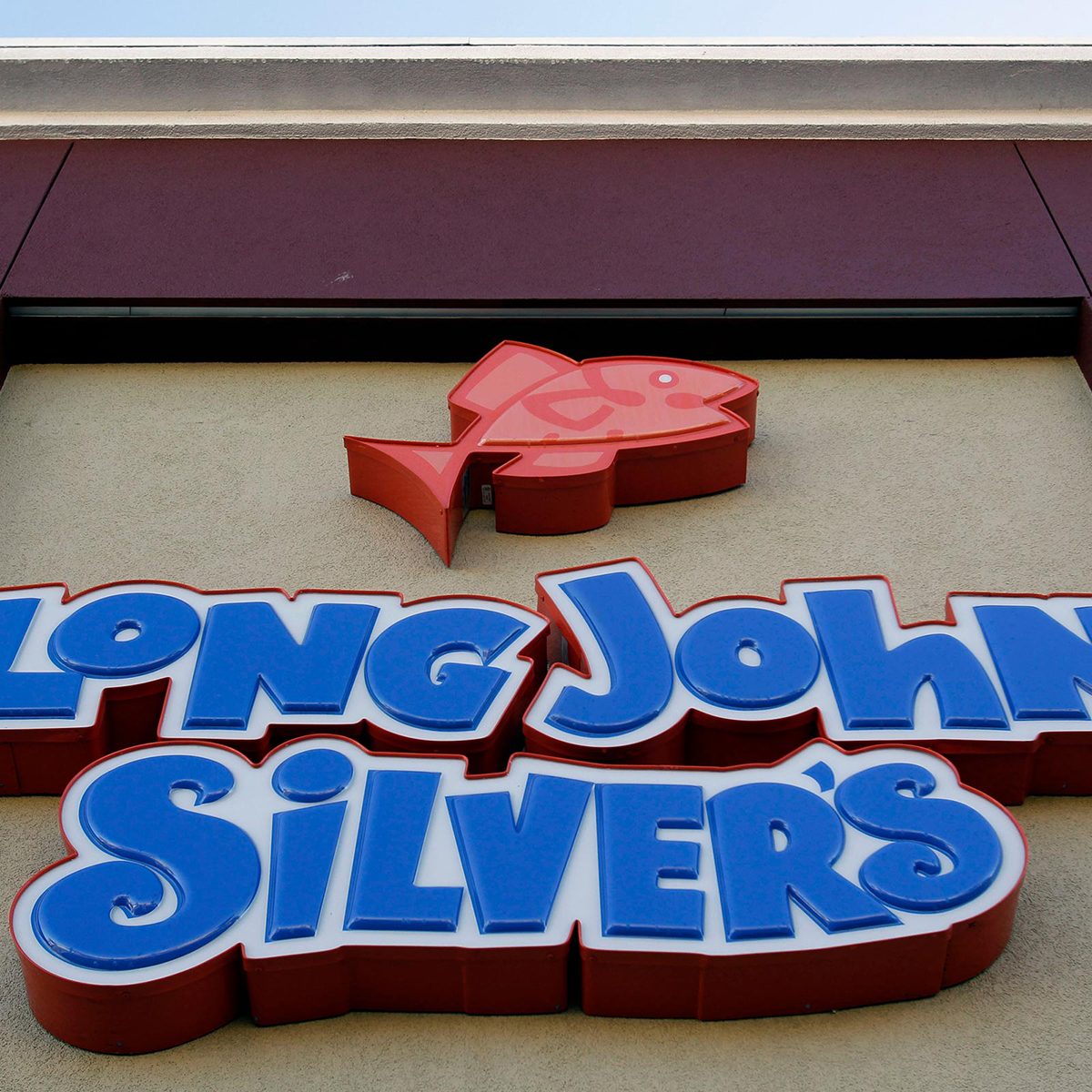 Exterior of Long John Silver's