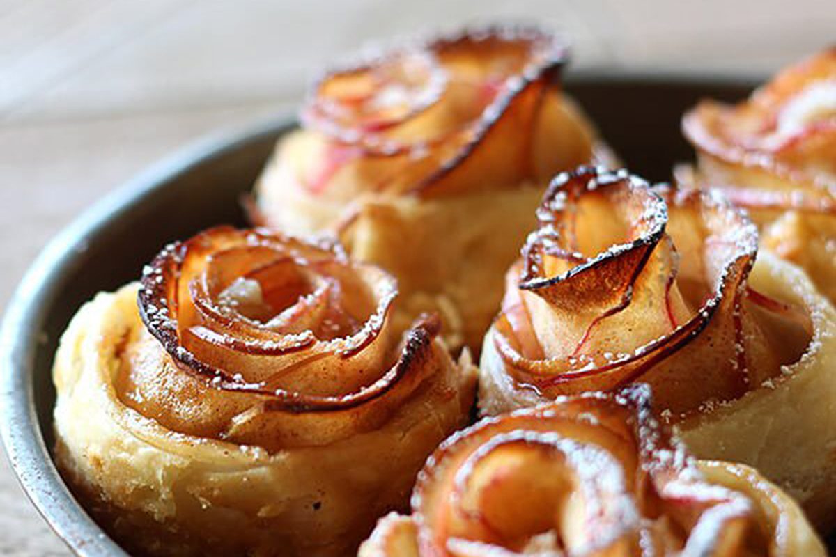 How to Make Apple Roses