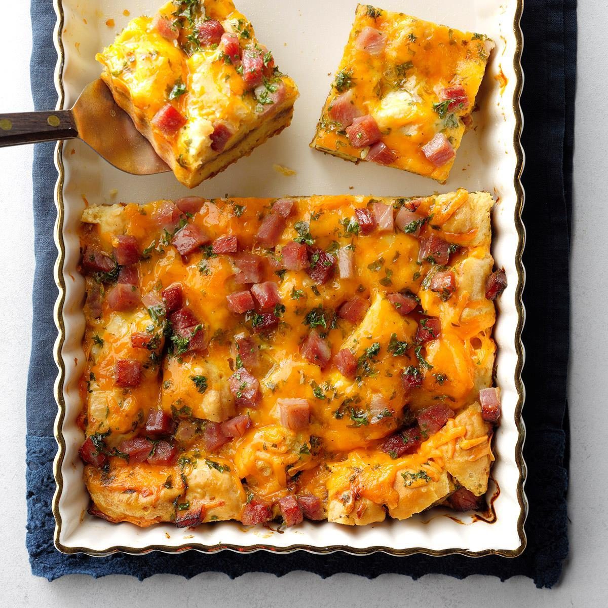Apple Butter Biscuit Breakfast Bake Exps Sddj19 226456 B07 18 4b 1