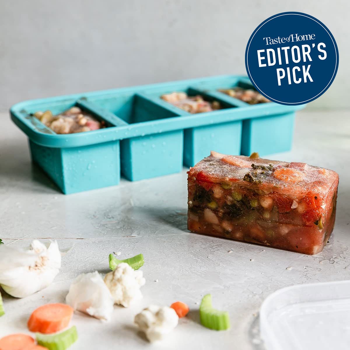 Template For Square Crops With The Editor's Pick Badge.