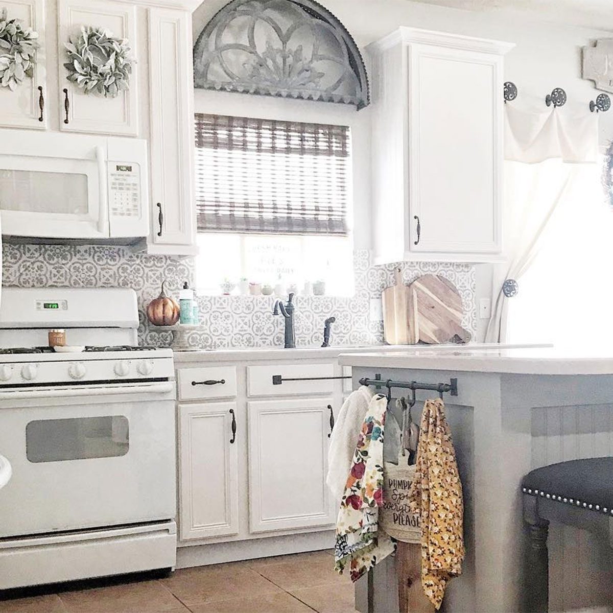 Cottage kitchen