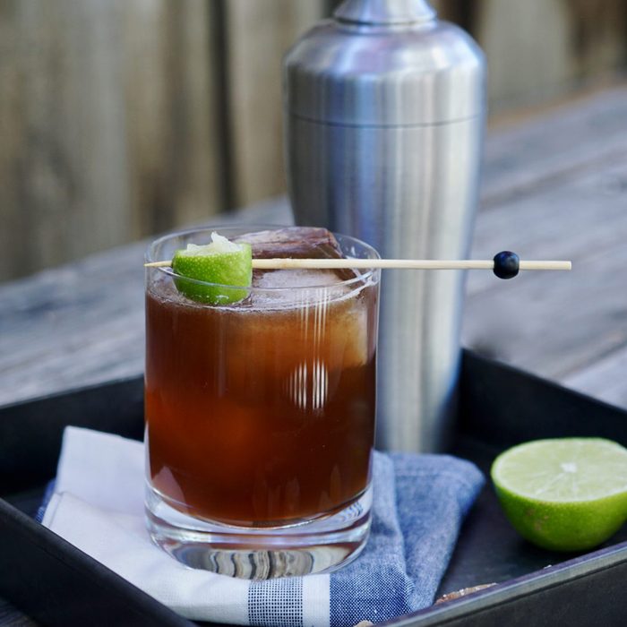 El Diablo ginger beer cocktail