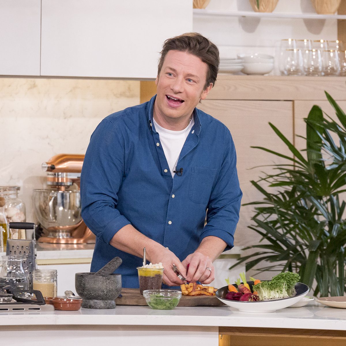 Editorial use only Mandatory Credit: Photo by S Meddle/ITV/REX/Shutterstock (5371594bs) Jamie Oliver 'This Morning' TV Programme, London, Britain - 16 Nov 2015 SUPERGOOD SUPERFOOD WITH JAMIE OLIVER Jamie Oliver is cooking up his ‘day on a plate’: the ultimate breakfast, lunch and dinner the 'super food' way.